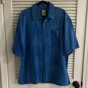 Vintage, men’s Hawaiian shirt